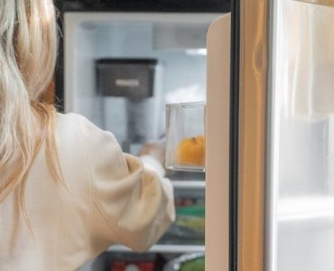 Stara zamrażarka bez lodu: jak rozmrozić ją bezpiecznie, szybko i bez bałaganu